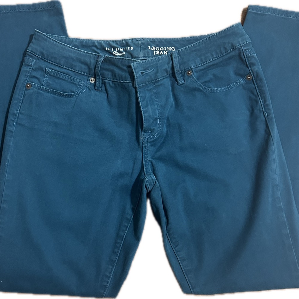 Woman's mid rise The Limited Women's Teal Jeans 
Size 8. Casual or career wear